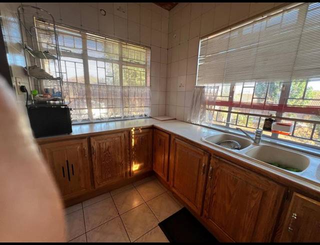4 BEDROOM HOUSE FOR SALE IN LAUDIUM